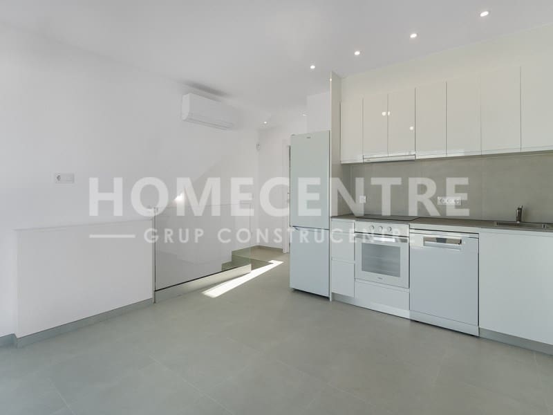 2 makuuhuone Omakotitalo myytävänä paikassa Empuriabrava mukana 
autotalli - 299 000 € (Ref: 9335340)