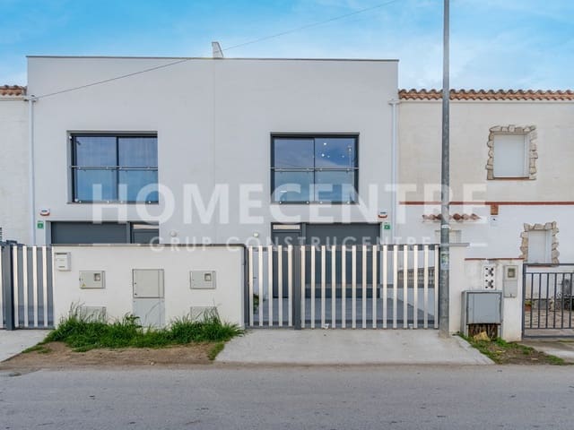 2 makuuhuone Omakotitalo myytävänä paikassa Empuriabrava, Castelló d'Empúries mukana 
autotalli - 299 000 € (Ref: 9335340)