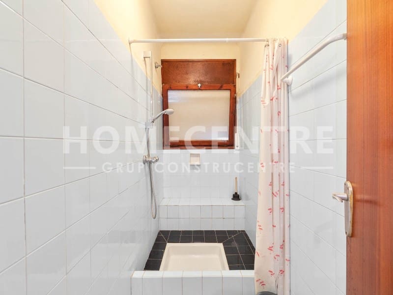 8 sypialnia Willa na sprzedaż w Empuriabrava z garażem - 1 200 000 € (Ref: 9335341)