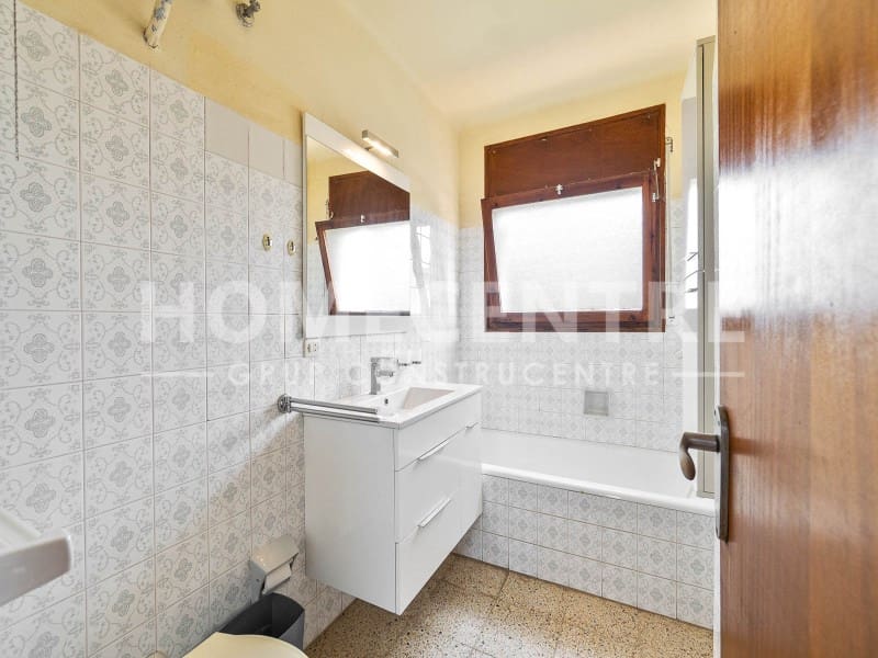 8 sypialnia Willa na sprzedaż w Empuriabrava z garażem - 1 200 000 € (Ref: 9335341)