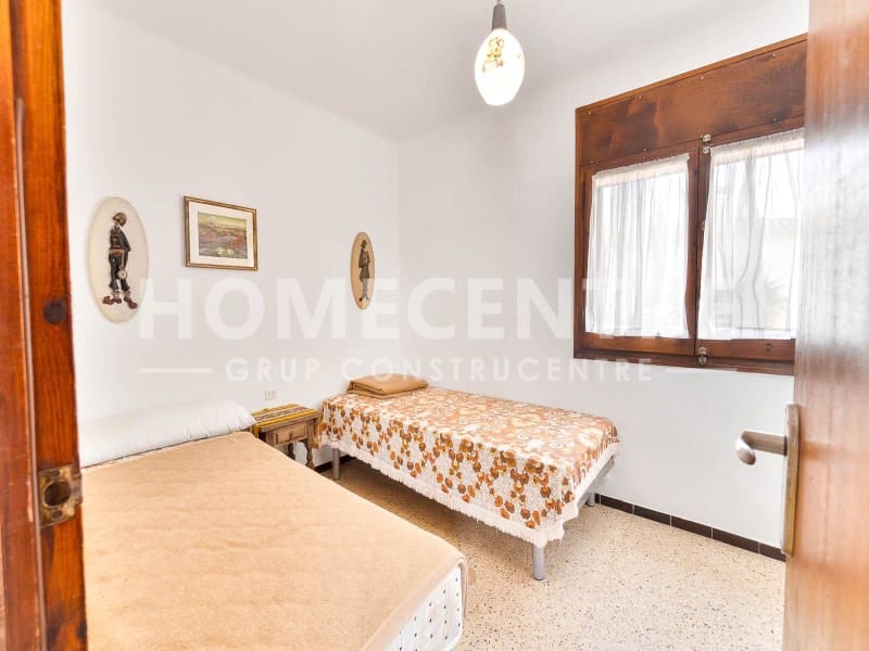 8 sypialnia Willa na sprzedaż w Empuriabrava z garażem - 1 200 000 € (Ref: 9335341)