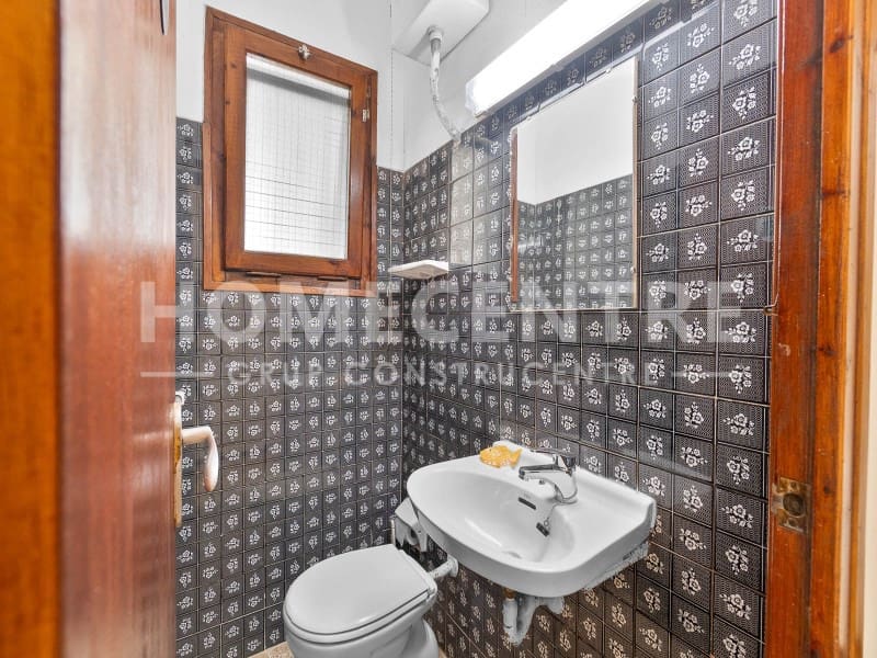 8 sypialnia Willa na sprzedaż w Empuriabrava z garażem - 1 200 000 € (Ref: 9335341)