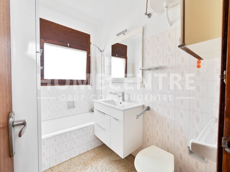 8 sypialnia Willa na sprzedaż w Empuriabrava z garażem - 1 200 000 € (Ref: 9335341)