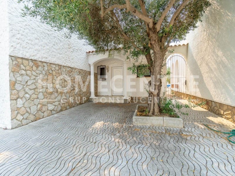 8 sypialnia Willa na sprzedaż w Empuriabrava z garażem - 1 200 000 € (Ref: 9335341)