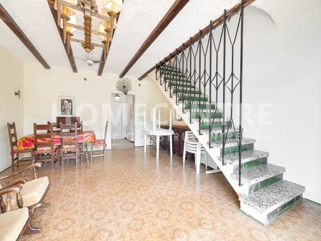 Chalet de 8 habitaciones en Empuriabrava, Castelló d'Empúries en venta con garaje - 1.200.000 € (Ref: 9335341)