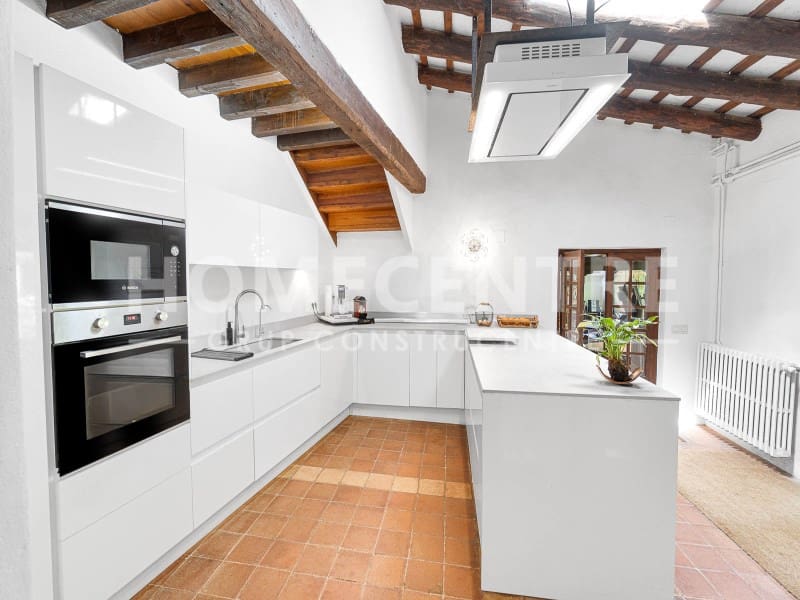 3 slaapkamer Finca/Landhuis te koop in Vilopriu - € 790.000 (Ref: 9335342)