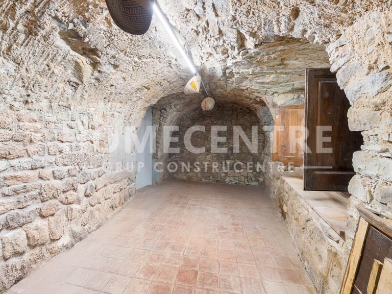 3 slaapkamer Finca/Landhuis te koop in Vilopriu - € 790.000 (Ref: 9335342)