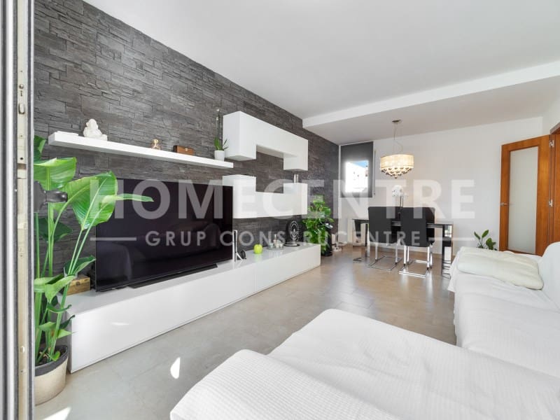 4 sypialnia Willa na sprzedaż w Empuriabrava z garażem - 490 000 € (Ref: 9338780)