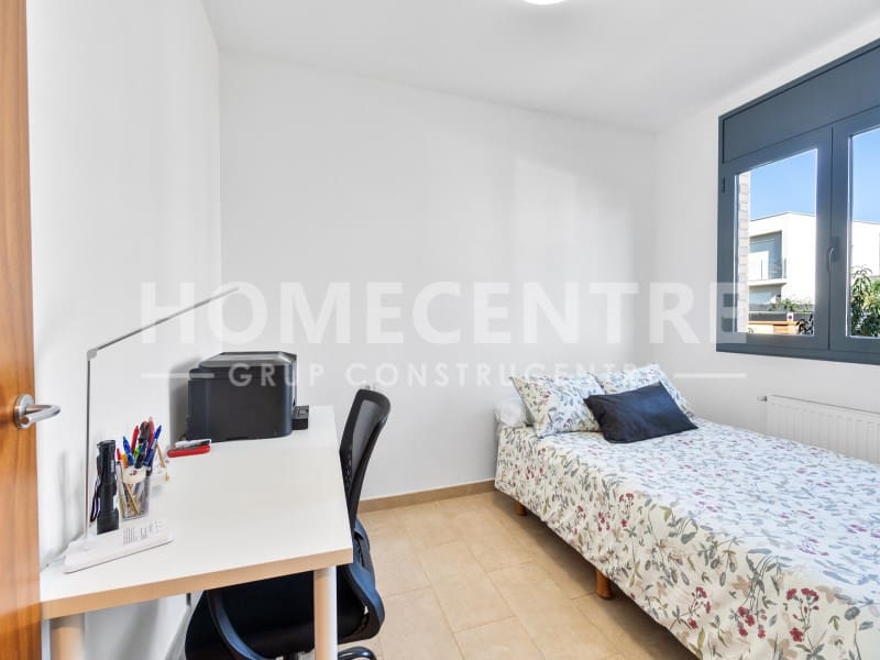 4 sypialnia Willa na sprzedaż w Empuriabrava z garażem - 490 000 € (Ref: 9338780)