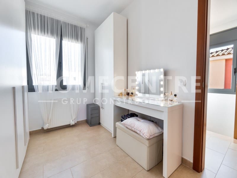 4 sypialnia Willa na sprzedaż w Empuriabrava z garażem - 490 000 € (Ref: 9338780)