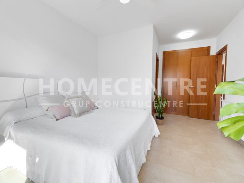 4 sypialnia Willa na sprzedaż w Empuriabrava z garażem - 490 000 € (Ref: 9338780)