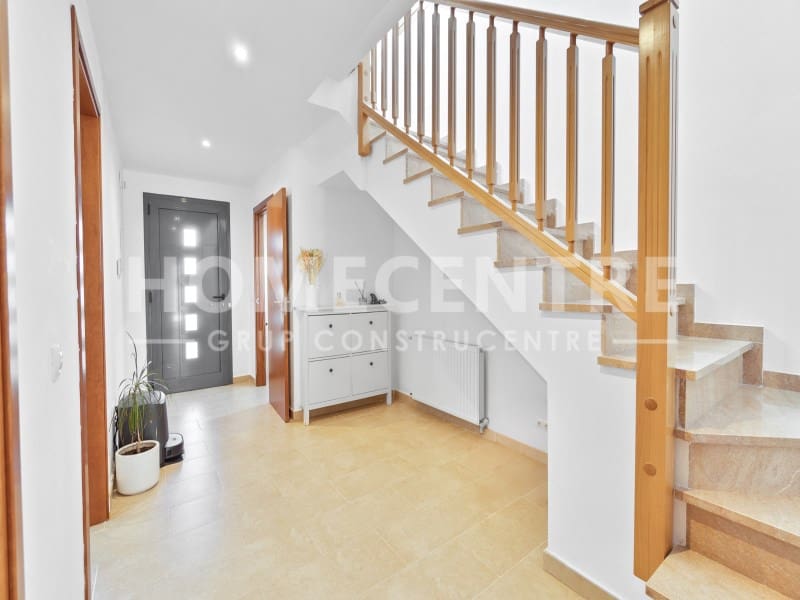 4 sypialnia Willa na sprzedaż w Empuriabrava z garażem - 490 000 € (Ref: 9338780)