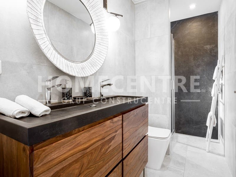 5 bedroom Villa for sale in Castello d'Empuries with garage - € 999,000 (Ref: 9356337)