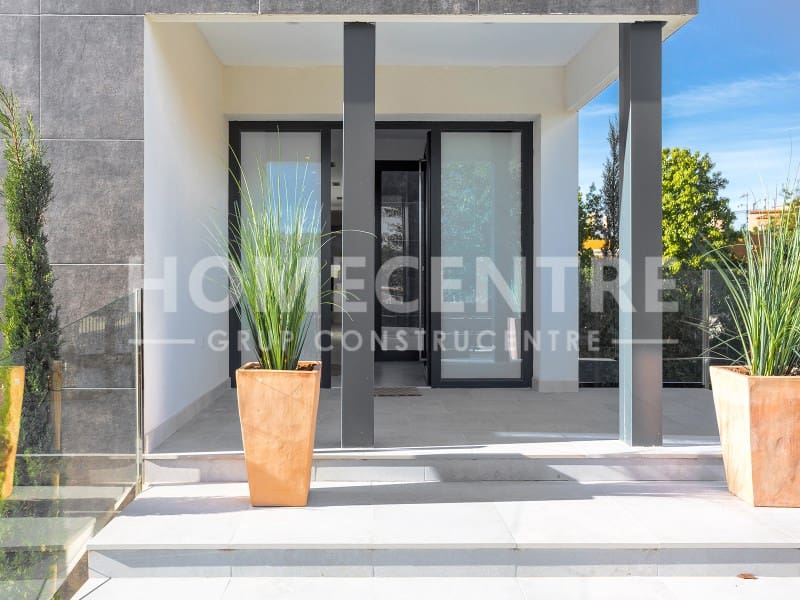 5 bedroom Villa for sale in Castello d'Empuries with garage - € 999,000 (Ref: 9356337)