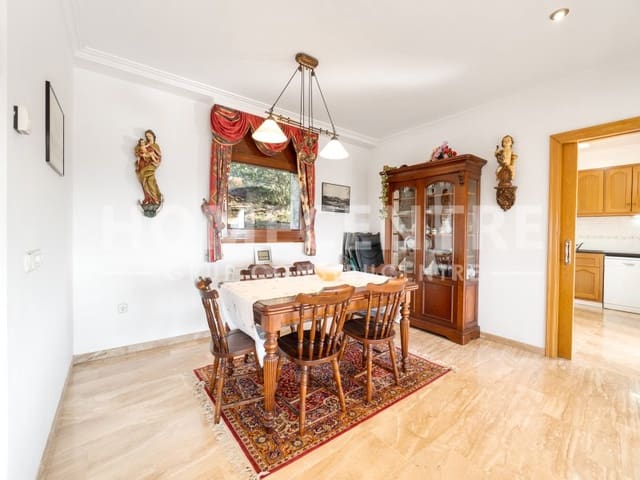 3 bedroom Villa for sale in Palau-saverdera with garage - € 795,000 (Ref: 9362921)