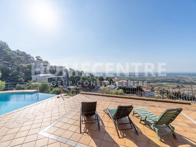 3 bedroom Villa for sale in Palau-saverdera with garage - € 795,000 (Ref: 9362921)