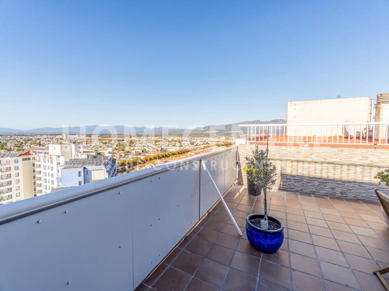 3 bedroom Apartment for sale in Empuriabrava - € 325,000 (Ref: 9379136)
