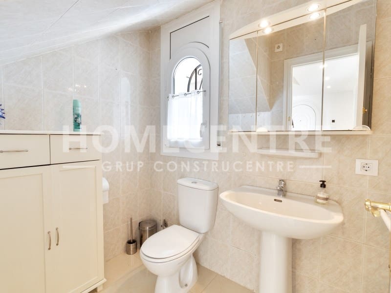 3 Zimmer Reihenhaus zu verkaufen in Empuriabrava mit Garage - 670.000 € (Ref: 9386400)