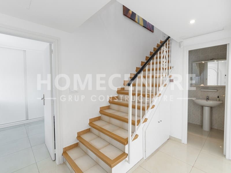 3 Zimmer Reihenhaus zu verkaufen in Empuriabrava mit Garage - 670.000 € (Ref: 9386400)