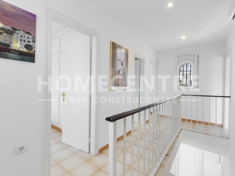 3 Zimmer Reihenhaus zu verkaufen in Empuriabrava mit Garage - 670.000 € (Ref: 9386400)