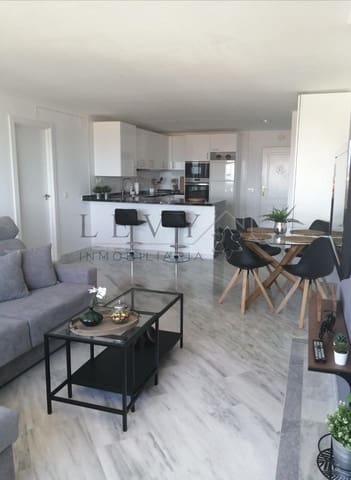 2 makuuhuone Ranta-asunto vuokrattavana paikassa Torrequebrada, Benalmádena mukana uima-altaan 
autotalli - 1 500 € (Ref: 9583194)