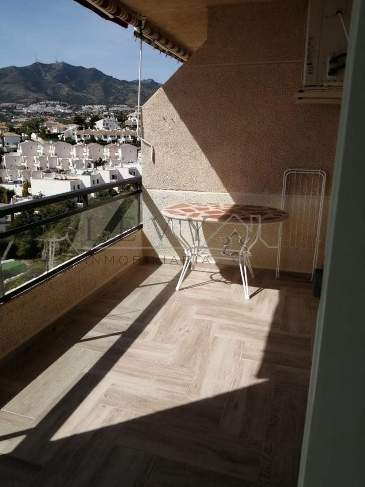 2 makuuhuone Ranta-asunto vuokrattavana paikassa Torrequebrada mukana uima-altaan 
autotalli - 1 500 € (Ref: 9583194)