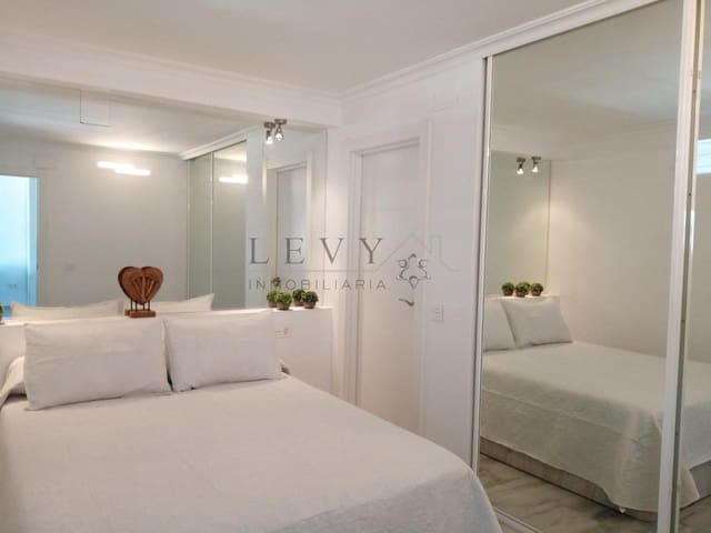 2 makuuhuone Ranta-asunto vuokrattavana paikassa Torrequebrada, Benalmádena mukana uima-altaan 
autotalli - 1 500 € (Ref: 9583194)