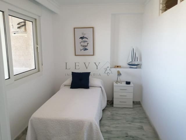 2 makuuhuone Ranta-asunto vuokrattavana paikassa Torrequebrada, Benalmádena mukana uima-altaan 
autotalli - 1 500 € (Ref: 9583194)