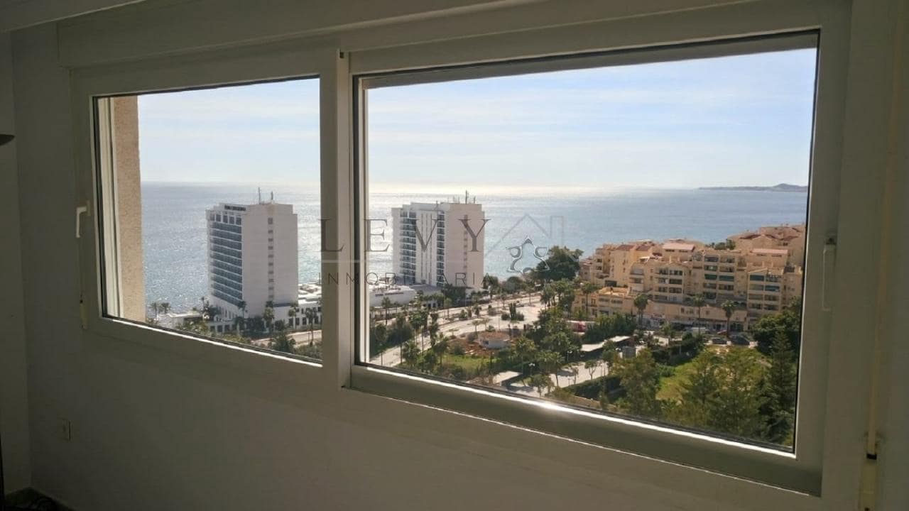 2 makuuhuone Ranta-asunto vuokrattavana paikassa Torrequebrada mukana uima-altaan 
autotalli - 1 500 € (Ref: 9583194)