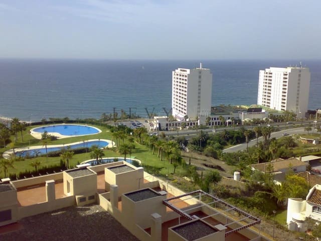 2 makuuhuone Ranta-asunto vuokrattavana paikassa Torrequebrada, Benalmádena mukana uima-altaan 
autotalli - 1 500 € (Ref: 9583194)