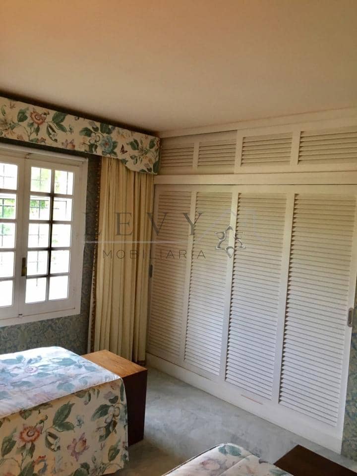 Apartamento de 2 habitaciones en Marbella en venta con piscina garaje - 1.500.000 € (Ref: 9583195)