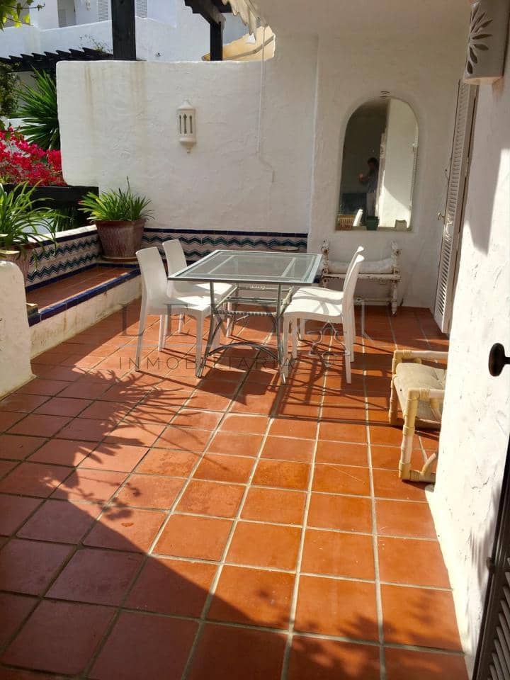 Apartamento de 2 habitaciones en Marbella en venta con piscina garaje - 1.500.000 € (Ref: 9583195)