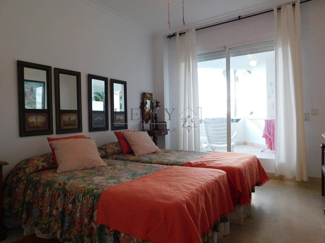 2 Zimmer Strandapartment zu verkaufen in Puerto Banus mit Pool Garage - 1.500.000 € (Ref: 9583196)