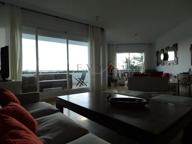 2 quarto Apartamento de Praia para venda em Puerto Banus, Marbella com piscina garagem - 1 500 000 € (Ref: 9583196)