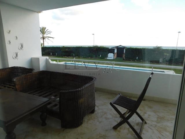 2 quarto Apartamento de Praia para venda em Puerto Banus, Marbella com piscina garagem - 1 500 000 € (Ref: 9583196)