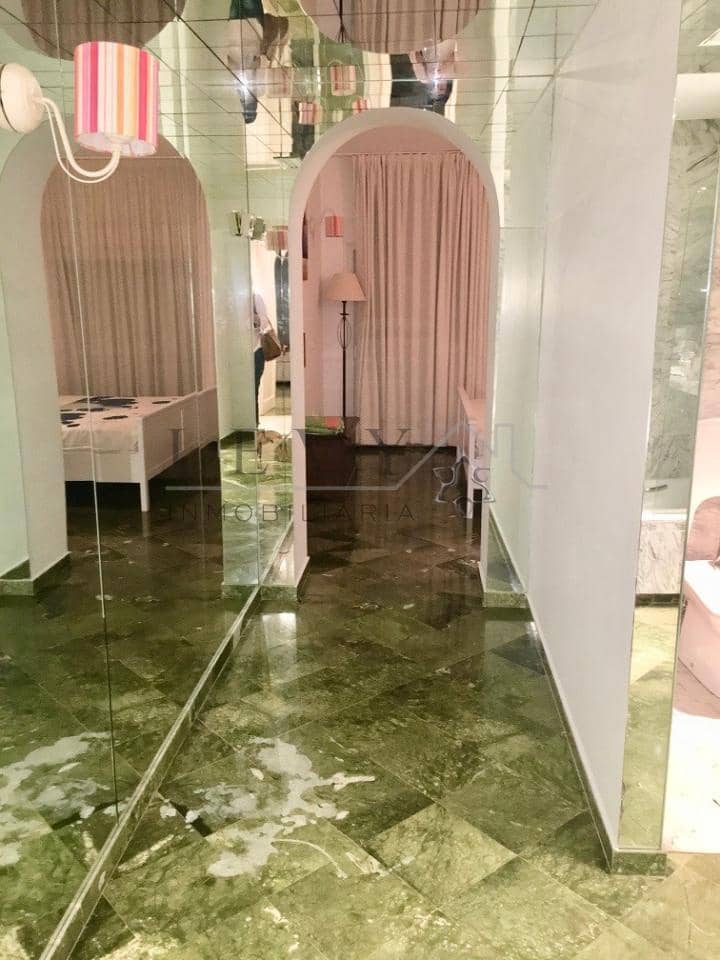 3 slaapkamer Strandappartement te koop in Nueva Andalucia met zwembad garage - € 1.350.000 (Ref: 9583197)