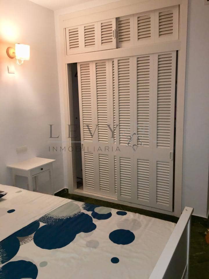 3 slaapkamer Strandappartement te koop in Nueva Andalucia met zwembad garage - € 1.350.000 (Ref: 9583197)