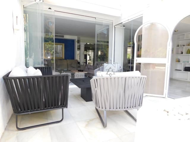 3 slaapkamer Strandappartement te koop in Puerto Banus, Marbella met zwembad garage - € 1.350.000 (Ref: 9583197)