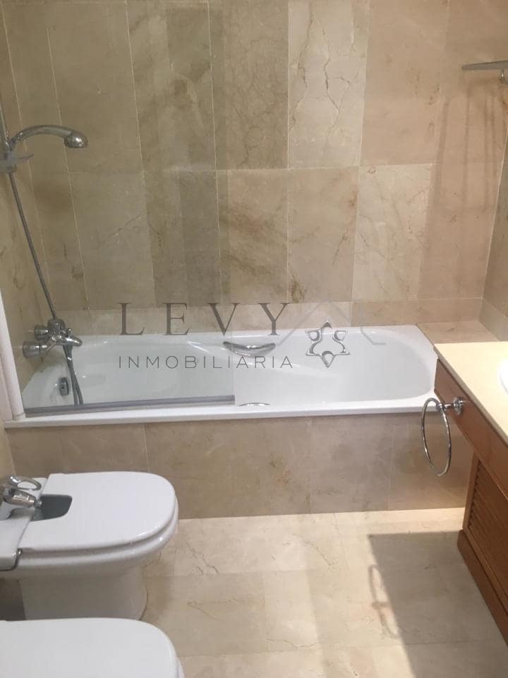 1 camera da letto Appartamento sulla Spiaggia in vendita in Puerto Banus con piscina garage - 475.000 € (Rif: 9583198)