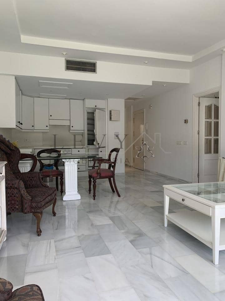 2 slaapkamer Strandappartement te koop in Puerto Banus met zwembad garage - € 700.000 (Ref: 9583199)