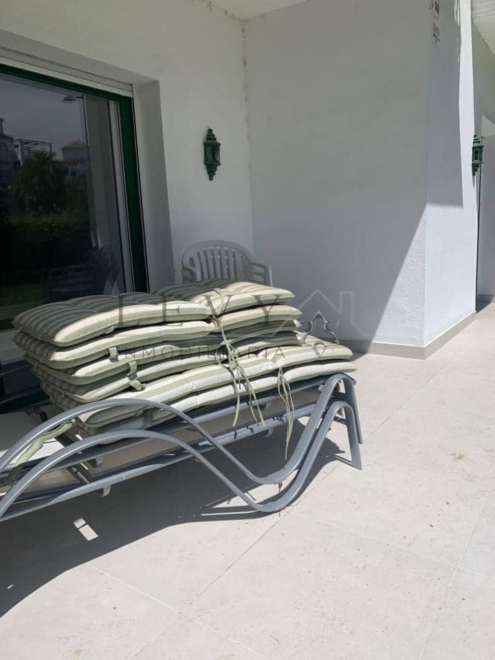 2 slaapkamer Strandappartement te koop in Puerto Banus met zwembad garage - € 700.000 (Ref: 9583199)