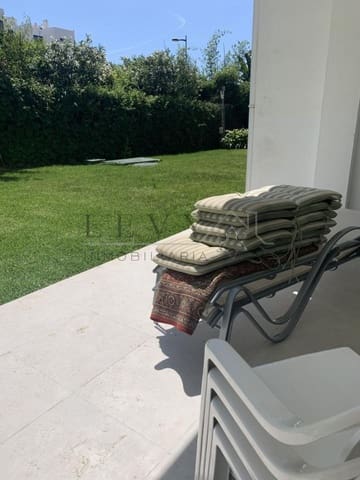 2 slaapkamer Strandappartement te koop in Puerto Banus, Marbella met zwembad garage - € 700.000 (Ref: 9583199)