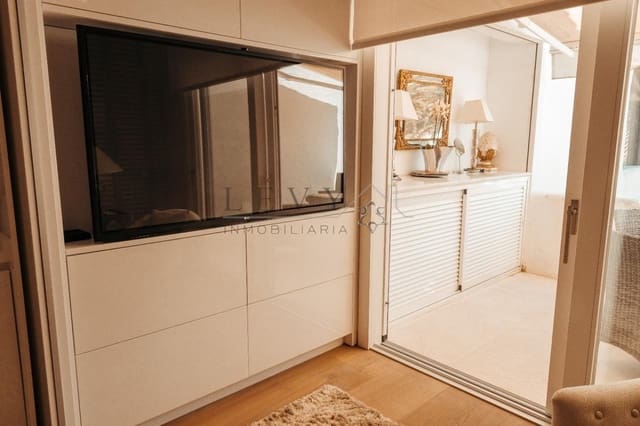 1 chambre Appartement à vendre à Lomas De Marbella, Marbella avec piscine garage - 1 100 000 € (Ref: 9583200)