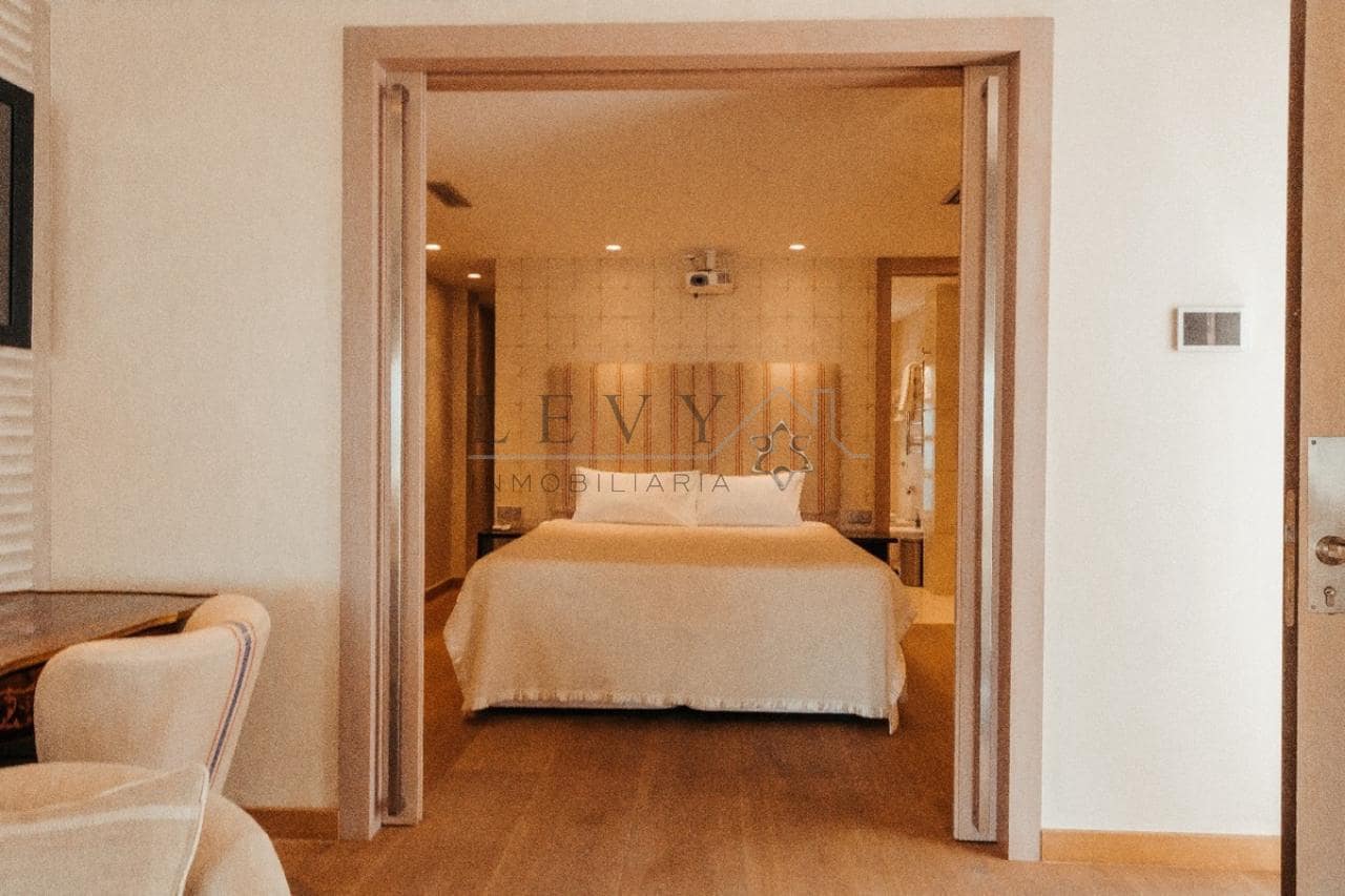 1 chambre Appartement à vendre à Marbella avec piscine garage - 1 100 000 € (Ref: 9583200)