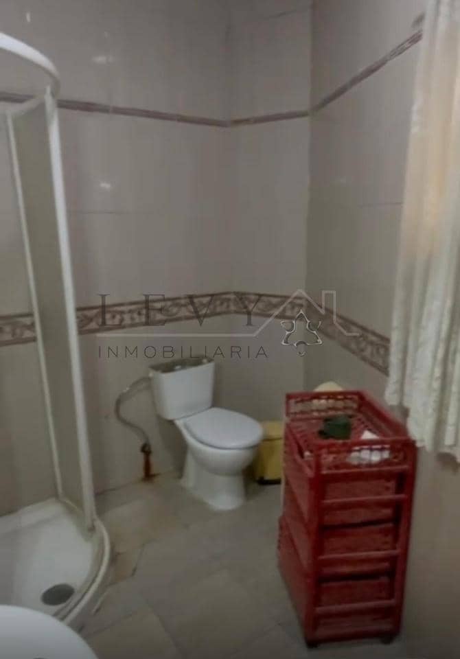 6 bedroom Flat for sale in Melilla - € 260,000 (Ref: 9583201)