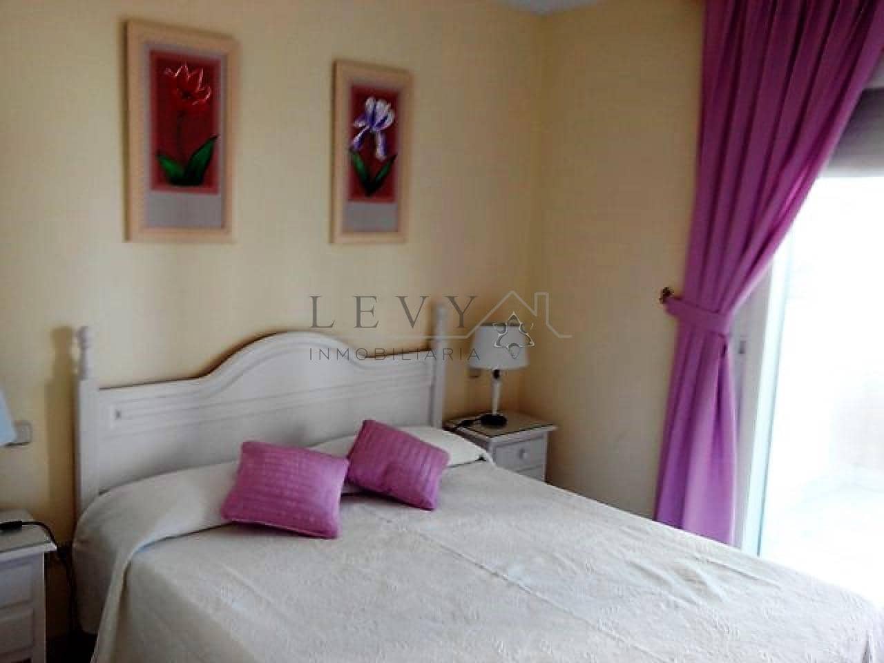 Piso de 2 habitaciones en Puerto Banus en venta con piscina garaje - 679.000 € (Ref: 9583205)