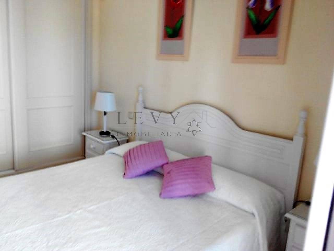 Piso de 2 habitaciones en Puerto Banus en venta con piscina garaje - 679.000 € (Ref: 9583205)