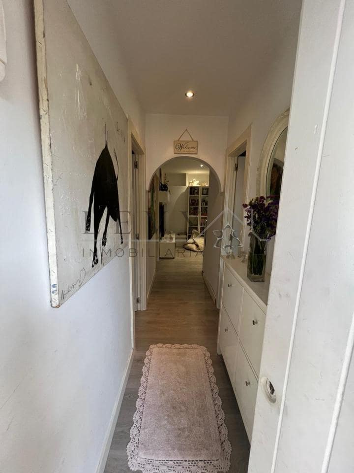 3 makuuhuone Asunto myytävänä paikassa Nueva Andalucia mukana uima-altaan 
autotalli - 300 000 € (Ref: 9583206)