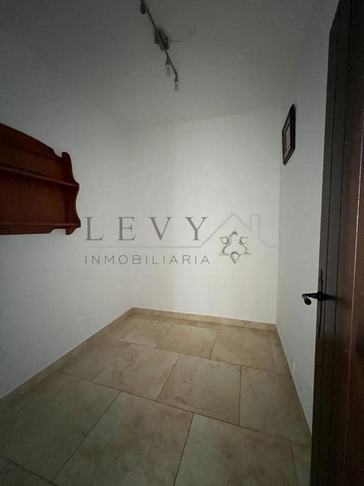 Casa de 8 habitaciones en Benalmádena en venta con garaje - 750.000 € (Ref: 9583207)