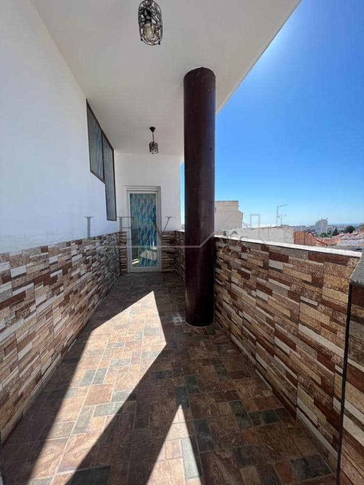 Casa de 8 habitaciones en Benalmádena en venta con garaje - 750.000 € (Ref: 9583207)